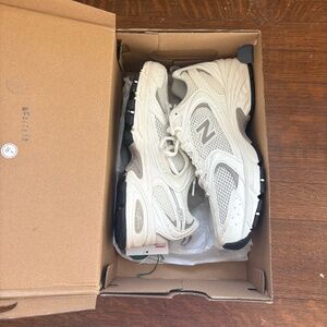 New Balance 530 | Sea Salt with Arid Stone | M4.5 W6